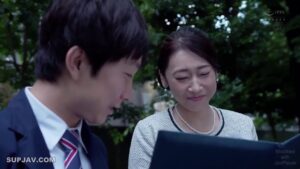 สาวหีญี่ปุ่น Ikumi Shiramine โดนควยยักษ์กระแทกหีแบบไม่ยั้ง ฉีกหีแตกในคาหี