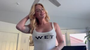 น้องสาวเงี่ยนจัด โดนพี่ชายซอยหีแรงๆ แทนแฟนเก่า ควยใหญ่ยัดมิดลำแตกในคาหี
