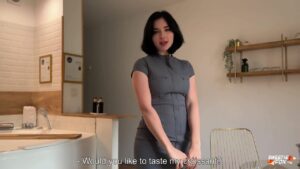 สาวฝรั่งเศสตัวเล็กหน้าหวาน โดนควยไทยใหญ่ยัดหีแตกในโคตรมันส์