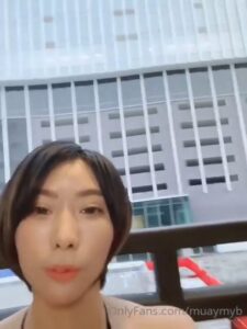 สาวไทย Muaymyb นมใหญ่เด้งตูดตุ่ย ขึ้นขย่มนิ้วซอยหีบนระเบียงกลางดึก ครางเสียวลั่นไม่กลัวใคร