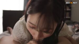 สาวหุ่นเซ็กซี่หีตอดแน่น โดนควยยักษ์ซอยหีโครตแรงแตกในมิดลำ