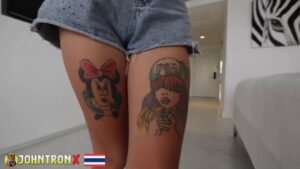 สาวหุ่นดี Pim ตูดอวบใหญ่ โดนแฟนเย็ดสดซอยหีรัวแตกในคอนโด