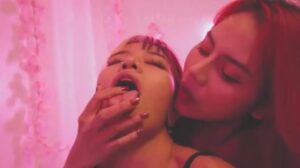 เลสเบี้ยนไทยผิวขาว Onlyfans ซอยหีดุเดือด เลียเม็ดจนแตกพุ่งในห้องนอน