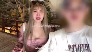 คลิปหลุดหีไทย ควยใหญ่ยัดหีสดแรงๆ ซอยยับแตกคาหีขาวฉ่ำ