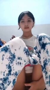 สาวไทยหุ่นดีช่วยตัวเองเงี่ยนๆ ซอยหีด้วยนิ้วยาว แตกคาหี