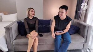 สาวหุ่นดีโดนเย็ดสดซอยหีแรงๆ แตกในมิดลำ